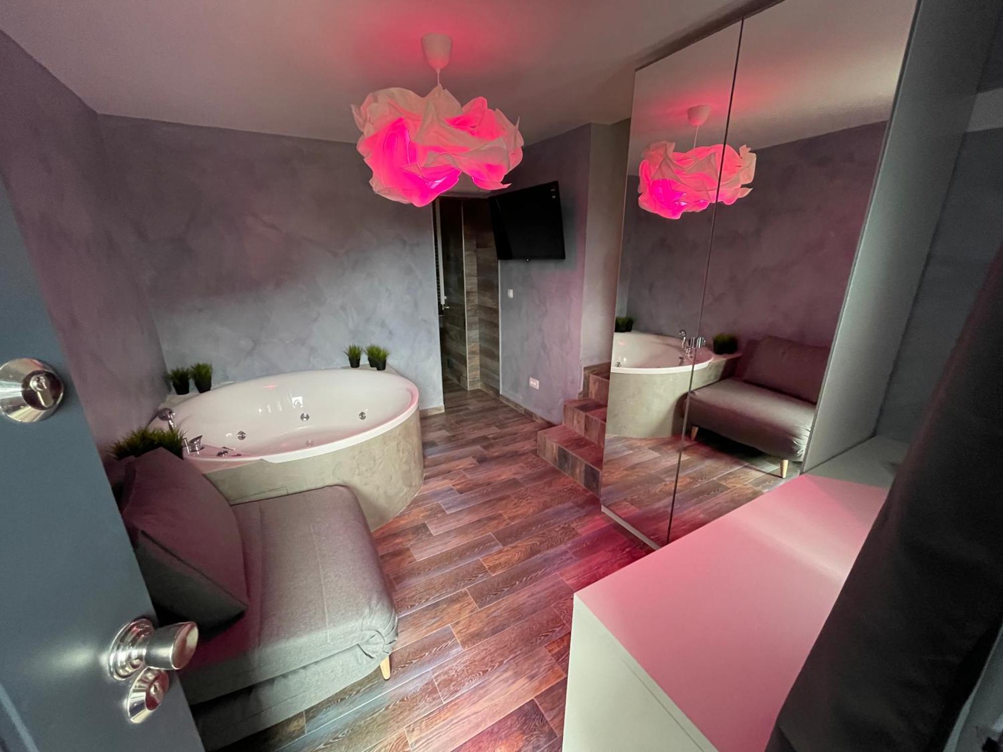 Gec Hotel Zapresic Exterior photo